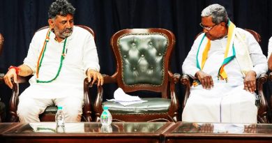 മുഖ്യമന്ത്രിപദത്തിന് ആവശ്യമുന്നയിച്ച് ഡി.കെ.ശിവകുമാർ. കർണാടകയിൽ രാഷ്ട്രീയ കൊടുങ്കാറ്റ്.